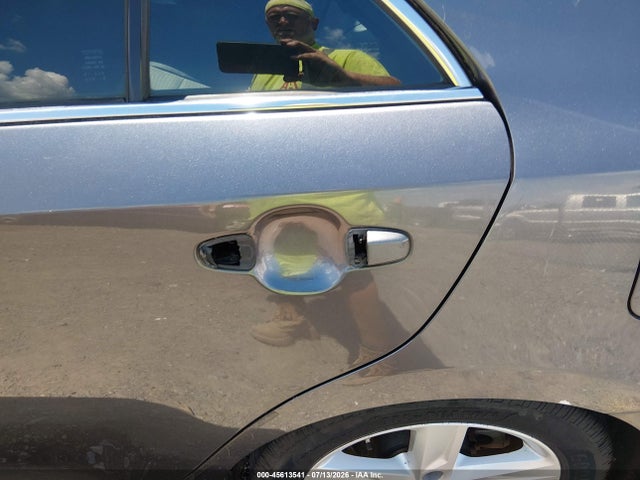 45613541 :رقم المزاد ، 4T1BF1FK7DU282458 vin ، 2013 Toyota Camry Se مزاد بيع