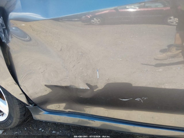 45613541 :رقم المزاد ، 4T1BF1FK7DU282458 vin ، 2013 Toyota Camry Se مزاد بيع
