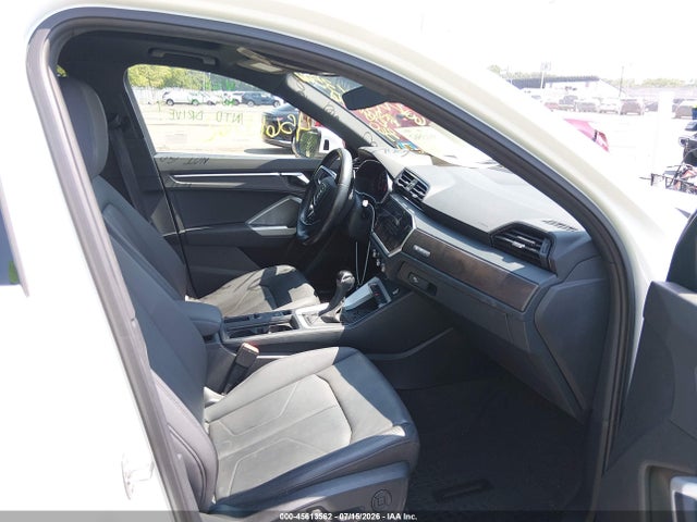 Продаж на аукціоні авто 2021 Audi Q3 Premium Plus 45 Tfsi S Line Quattro Tiptronic, vin: WA1EECF36M1038241, номер лоту: 45613562