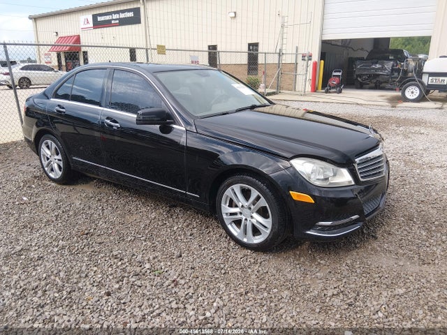 2014 Mercedes-benz C 250 Luxury მანქანა იყიდება აუქციონზე, vin: WDDGF4HBXER308196, აუქციონის ნომერი: 45613568