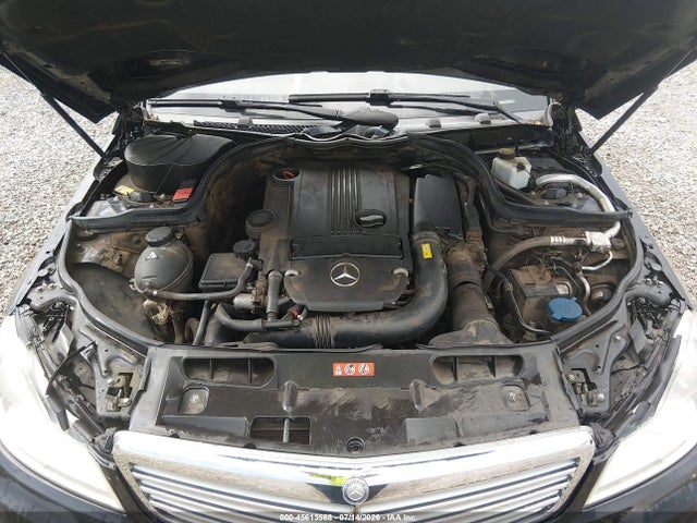 2014 Mercedes-benz C 250 Luxury მანქანა იყიდება აუქციონზე, vin: WDDGF4HBXER308196, აუქციონის ნომერი: 45613568