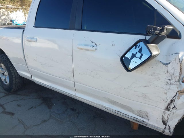 1C6RR6TT5KS585209 RAM 1500 Classic Slt 4x2 6&#039;4 Box