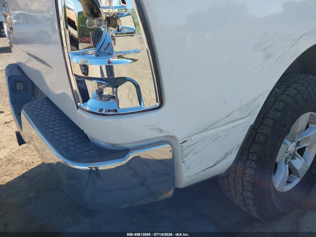 1C6RR6TT5KS585209 RAM 1500 Classic Slt 4x2 6&#039;4 Box