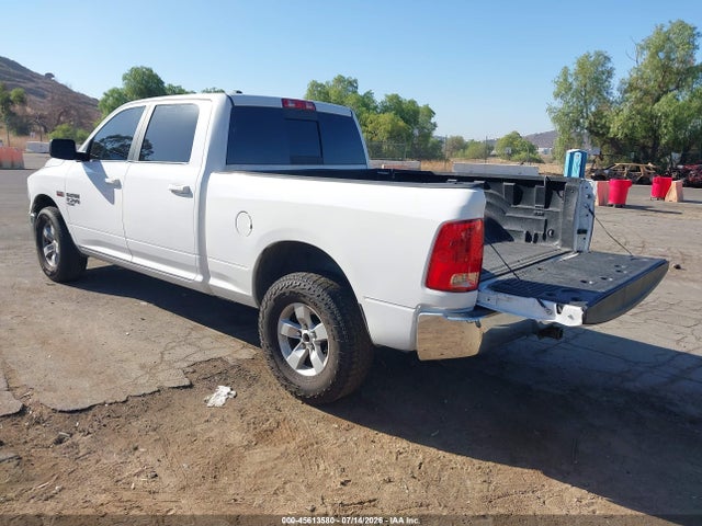 1C6RR6TT5KS585209 RAM 1500 Classic Slt 4x2 6&#039;4 Box