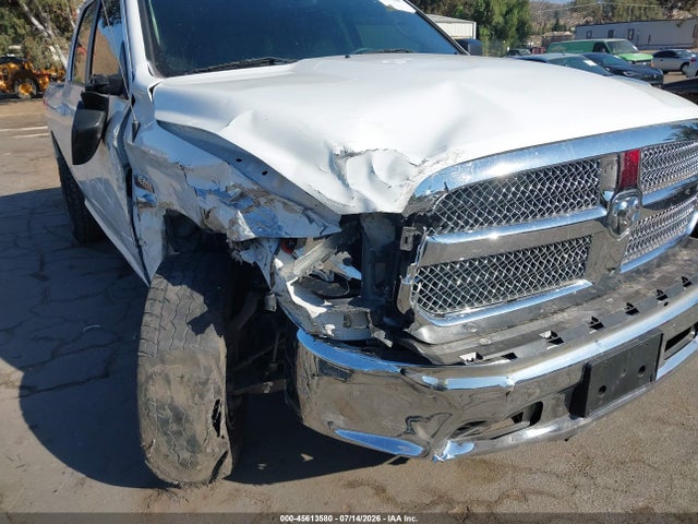 1C6RR6TT5KS585209 RAM 1500 Classic Slt 4x2 6&#039;4 Box