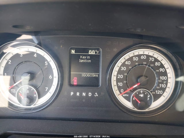 1C6RR6TT5KS585209 RAM 1500 Classic Slt 4x2 6&#039;4 Box