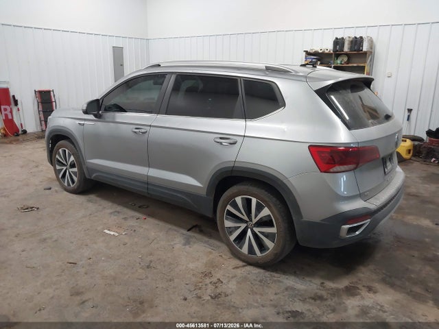 Продаж на аукціоні авто 2022 Volkswagen Taos 1.5t Se, vin: 3VVLX7B23NM083915, номер лоту: 45613581