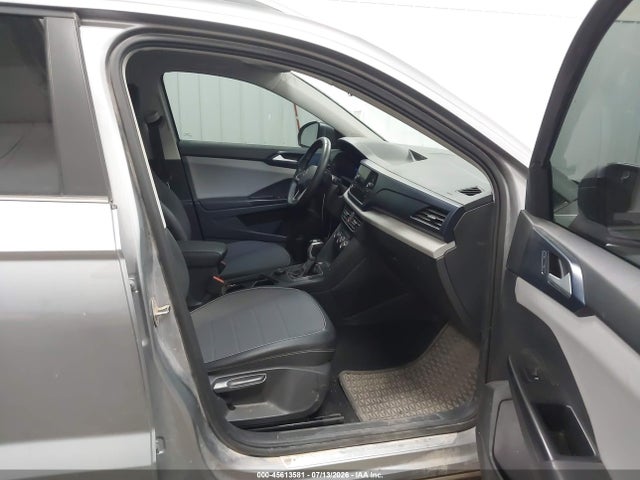 Продаж на аукціоні авто 2022 Volkswagen Taos 1.5t Se, vin: 3VVLX7B23NM083915, номер лоту: 45613581