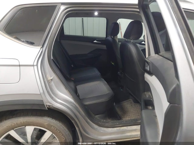 Продаж на аукціоні авто 2022 Volkswagen Taos 1.5t Se, vin: 3VVLX7B23NM083915, номер лоту: 45613581