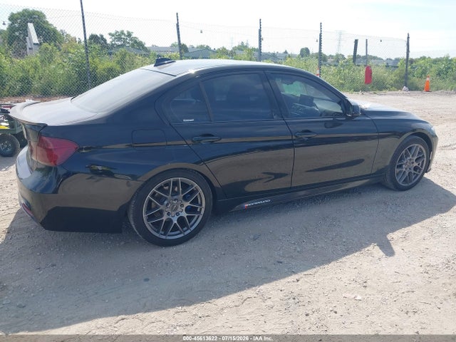 2015 Bmw 320i Xdrive მანქანა იყიდება აუქციონზე, vin: WBA3C3G51FNT52438, აუქციონის ნომერი: 45613622