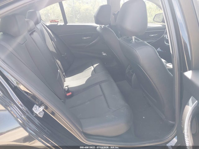 2015 Bmw 320i Xdrive მანქანა იყიდება აუქციონზე, vin: WBA3C3G51FNT52438, აუქციონის ნომერი: 45613622