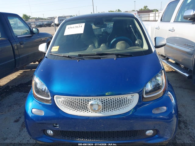 Aukcja sprzedaży 2016 Smart Fortwo, vin: WMEFJ5DA6GK059268, numer aukcji: 45613624