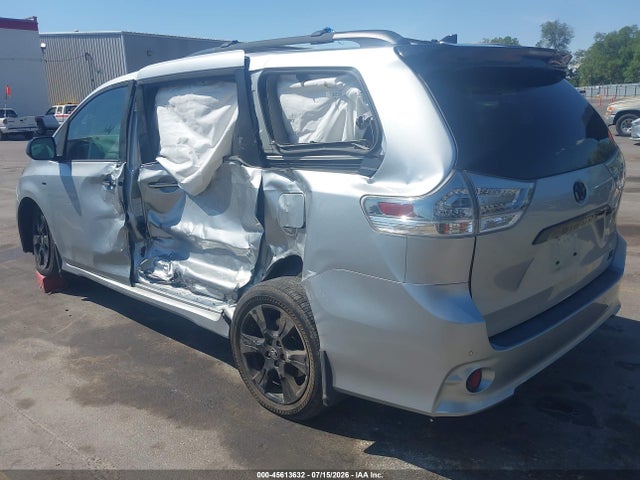 Toyota Sienna Se Premium 2020 5TDEZ3DC5LS239367 Image 3