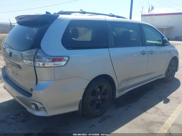 Toyota Sienna Se Premium 2020 5TDEZ3DC5LS239367 Image 4