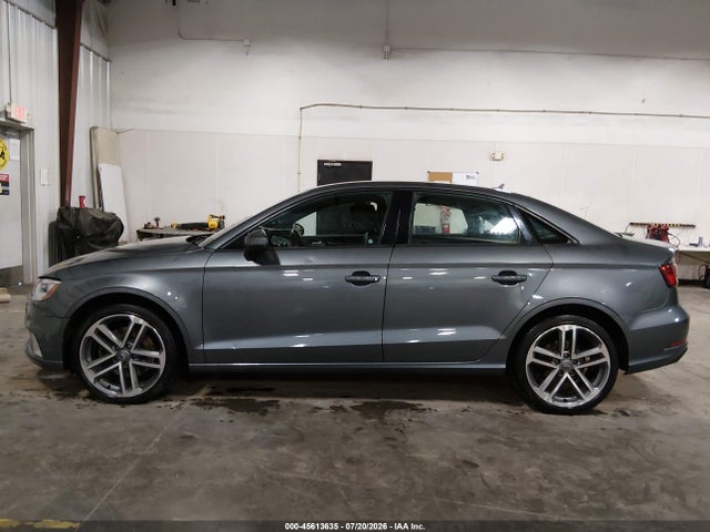 Продажа на аукционе авто 2017 Audi A3 2.0t Premium, vin: WAUB8GFF2H1054294, номер лота: 45613635