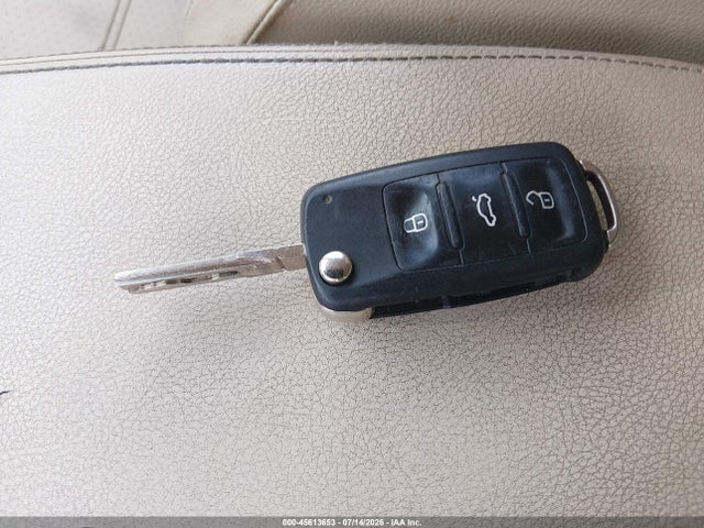 2012 Volkswagen Passat 2.5l Se მანქანა იყიდება აუქციონზე, vin: 1VWBH7A30CC050660, აუქციონის ნომერი: 45613653