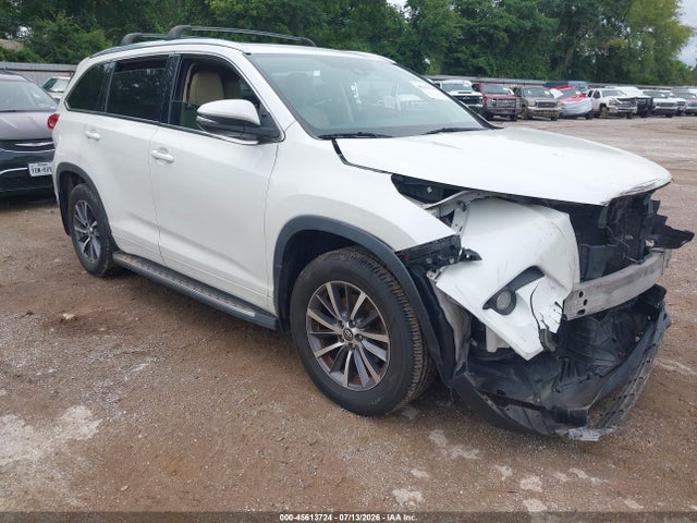 Продажа на аукционе авто 2017 Toyota Highlander Xle, vin: 5TDKZRFHXHS187756, номер лота: 45613724