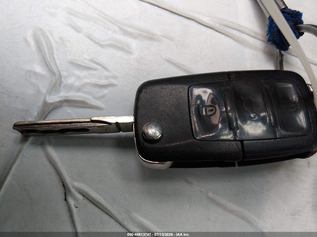 2007 Volkswagen Rabbit 4-door მანქანა იყიდება აუქციონზე, vin: WVWCS71K87W200485, აუქციონის ნომერი: 45613747