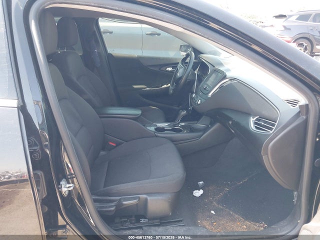 1G1ZD5STOJF263368 Chevrolet MALIBU LT