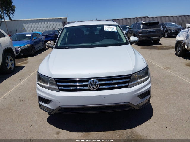 45613808 :رقم المزاد ، 3VV3B7AX2JM002103 vin ، 2018 Volkswagen Tiguan 2.0t Se/2.0t Sel مزاد بيع