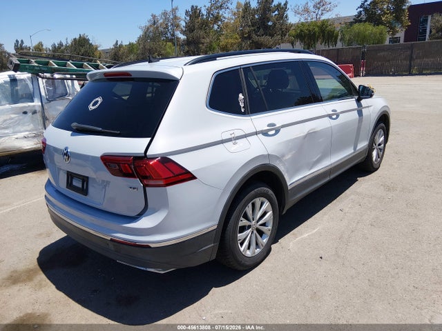 45613808 :رقم المزاد ، 3VV3B7AX2JM002103 vin ، 2018 Volkswagen Tiguan 2.0t Se/2.0t Sel مزاد بيع