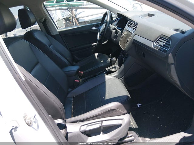 45613808 :رقم المزاد ، 3VV3B7AX2JM002103 vin ، 2018 Volkswagen Tiguan 2.0t Se/2.0t Sel مزاد بيع