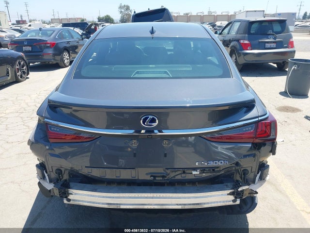 Lexus ES 300H 2022 58ADA1C19NU013469 Image 17