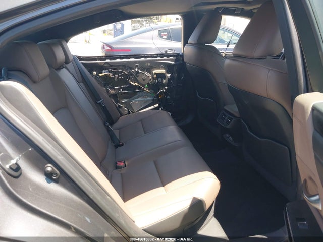 Lexus ES 300H 2022 58ADA1C19NU013469 Image 8