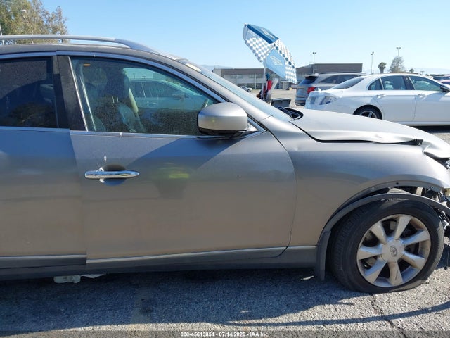 45613854 :رقم المزاد ، JN1AJ0HR7AM757981 vin ، 2010 Infiniti Ex35 Journey مزاد بيع