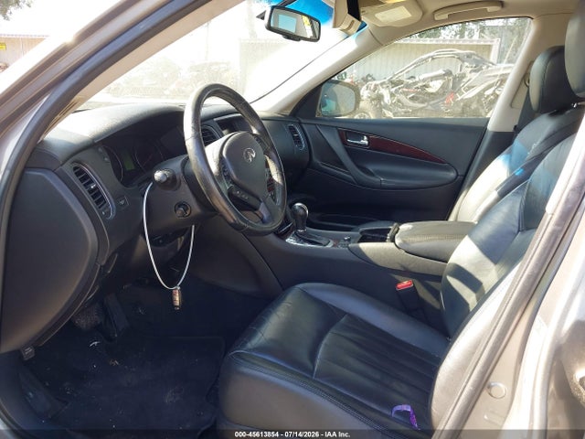 45613854 :رقم المزاد ، JN1AJ0HR7AM757981 vin ، 2010 Infiniti Ex35 Journey مزاد بيع