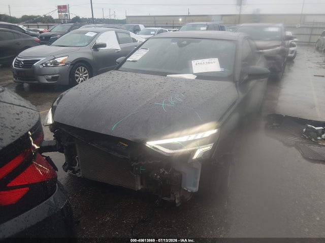 Aukcja sprzedaży 2023 Audi A3 Premium Plus 40 Tfsi Front-wheel Drive S Tronic, vin: WAUBUDGY2PA105477, numer aukcji: 45613869