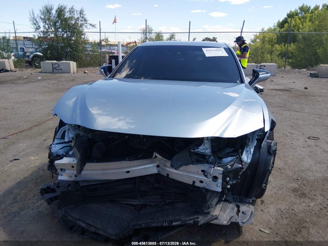 58ADA1C13PU031078 Lexus ES 300H