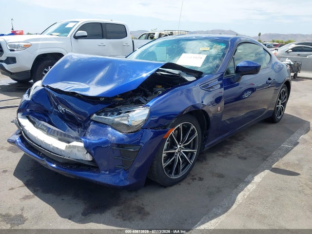 Toyota 86 2017 JF1ZNAA16H9703668 Image 2