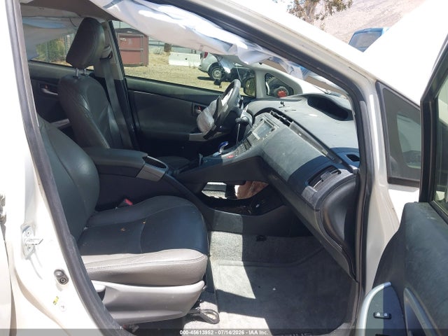 Toyota PRIUS PLUG-IN 2014 JTDKN3DP9E3056818 Image 5