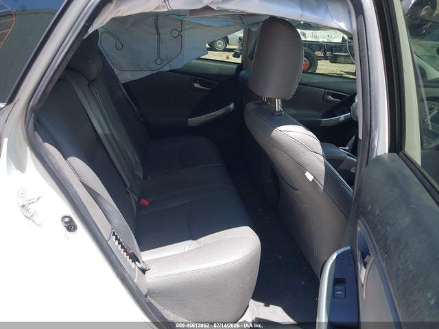 Toyota PRIUS PLUG-IN 2014 JTDKN3DP9E3056818 Image 8