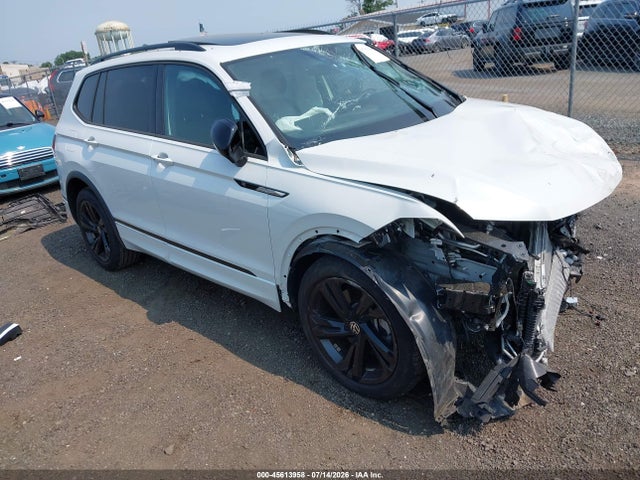 Aukcja sprzedaży 2024 Volkswagen Tiguan 2.0t Se R-line Black, vin: 3VV8B7AX5RM201194, numer aukcji: 45613958