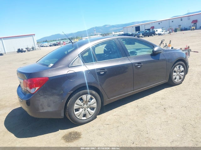 1G1PA5SG2E7413189 Chevrolet Cruze Ls Auto