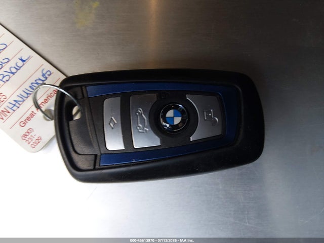 45613970 :رقم المزاد ، WBA8D9G51HNU60065 vin ، 2017 Bmw 330i Xdrive مزاد بيع