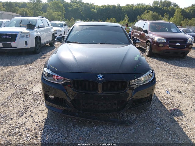 45613970 :رقم المزاد ، WBA8D9G51HNU60065 vin ، 2017 Bmw 330i Xdrive مزاد بيع