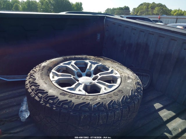 2022 Gmc Sierra 1500 4wd  Short Box Pro მანქანა იყიდება აუქციონზე, vin: 3GTUUAED8NG626101, აუქციონის ნომერი: 45613982