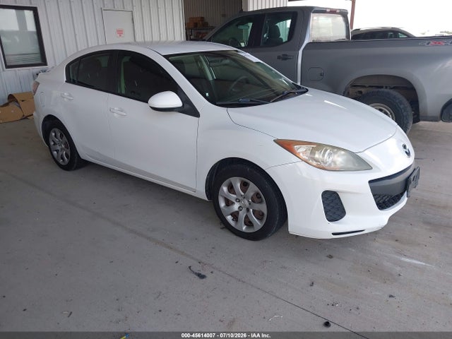 Продажа на аукционе авто 2012 Mazda Mazda3 I Sport, vin: JM1BL1UF8C1500717, номер лота: 45614007