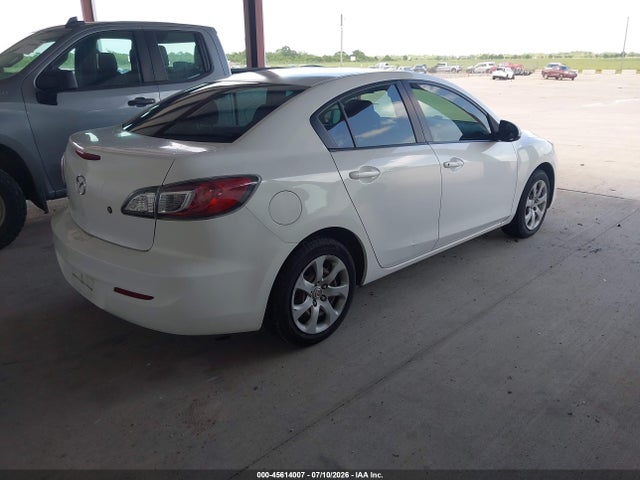 Продажа на аукционе авто 2012 Mazda Mazda3 I Sport, vin: JM1BL1UF8C1500717, номер лота: 45614007
