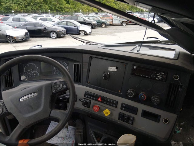 Продажа на аукционе авто 2021 Freightliner New Cascadia 126, vin: 1FUJHHDR5MLMR0761, номер лота: 45614029