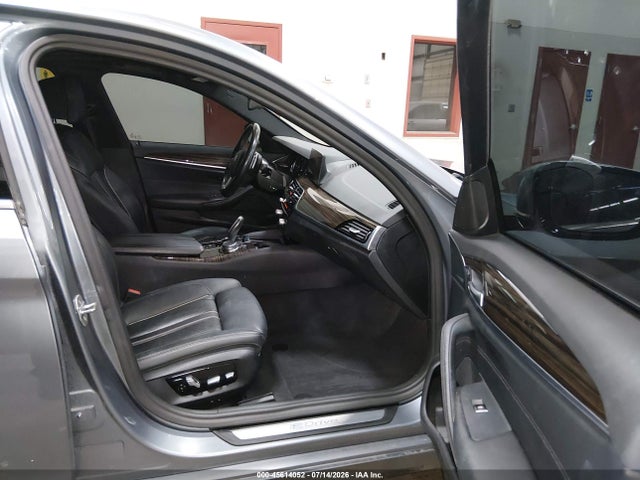 WBAJB1C54KB376913 BMW 530e Xdrive Iperformance