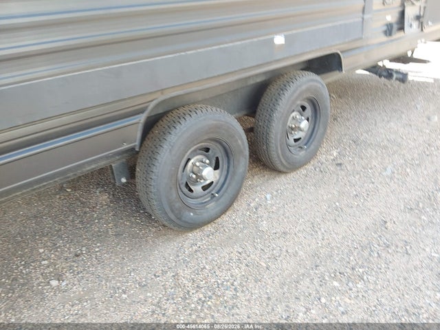 45614065 :رقم المزاد ، 4X4TCKB27LK063517 vin ، 2020 Cherokee Travel Trailer مزاد بيع