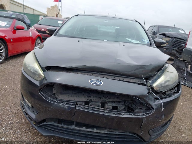 Ford FOCUS SE 2016 1FADP3K21GL311982 Image 13