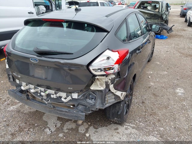 Ford FOCUS SE 2016 1FADP3K21GL311982 Image 6