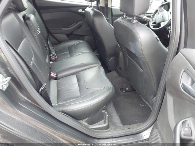 Ford FOCUS SE 2016 1FADP3K21GL311982 Image 8