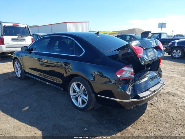 2014 Volkswagen Passat 1.8t Sel Premium მანქანა იყიდება აუქციონზე, vin: 1VWCT7A34EC032989, აუქციონის ნომერი: 45614146