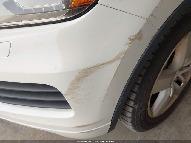 2011 Volkswagen Touareg Vr6 Lux მანქანა იყიდება აუქციონზე, vin: WVGFF9BP3BD005885, აუქციონის ნომერი: 45614207